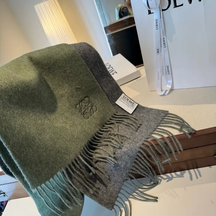 スーパーコピー ロエベ マフラー