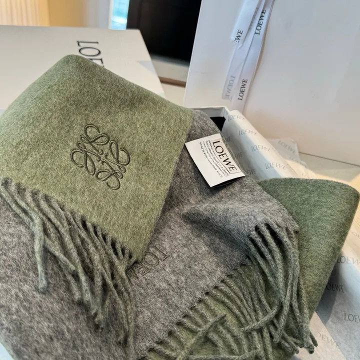 スーパーコピー ロエベ マフラー