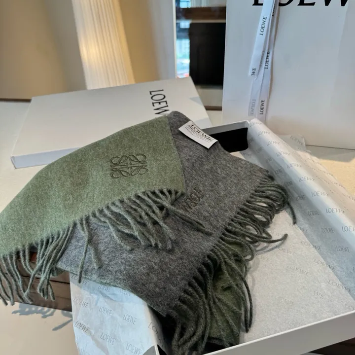 スーパーコピー ロエベ マフラー