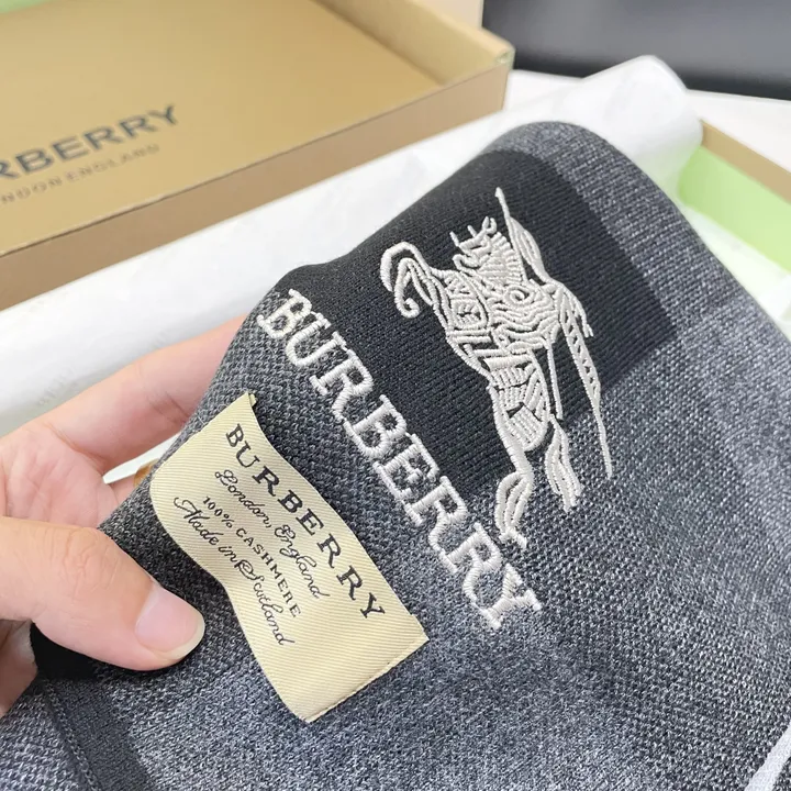 スーパーコピー バーバリー ス マフラー