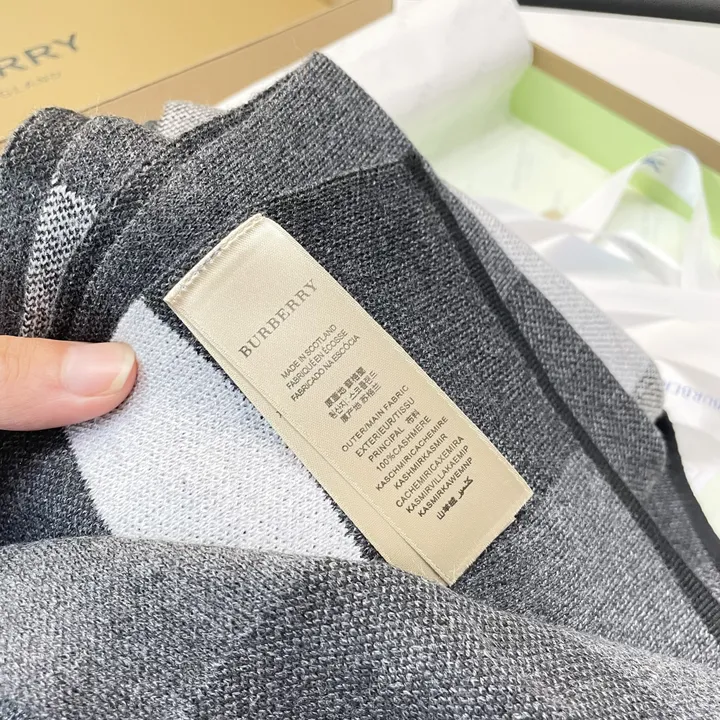 スーパーコピー バーバリー ス マフラー