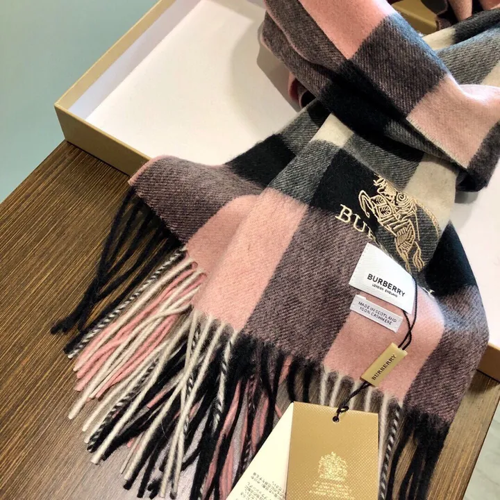 スーパーコピー バーバリー ス マフラー