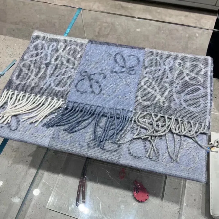 スーパーコピー ロエベ マフラー