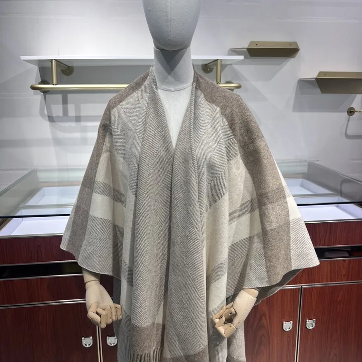 スーパーコピー ロエベ マフラー