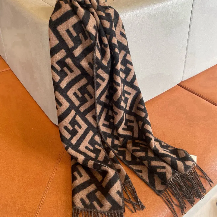 スーパーコピー フェンディ マフラー