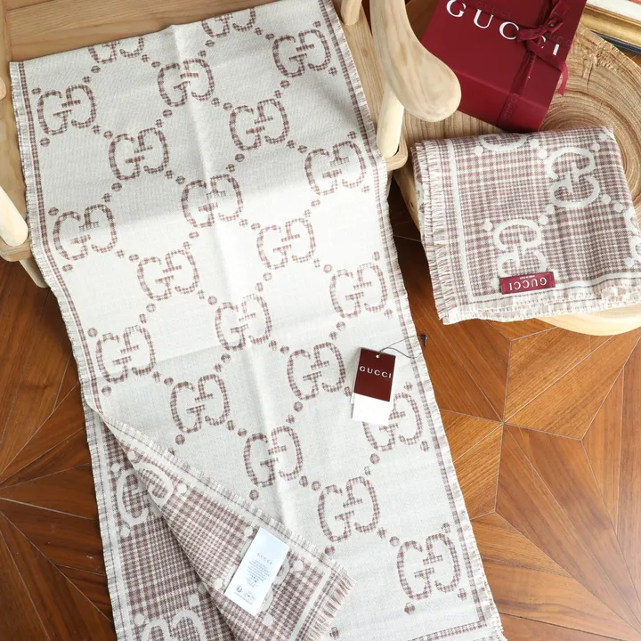 スーパーコピー グッチ マフラー