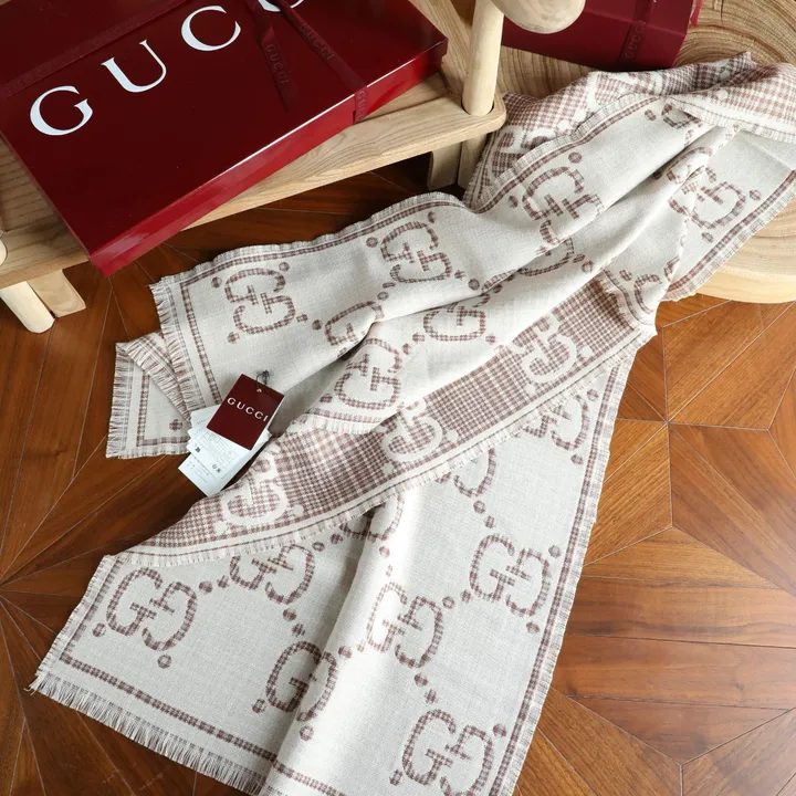 スーパーコピー グッチ マフラー