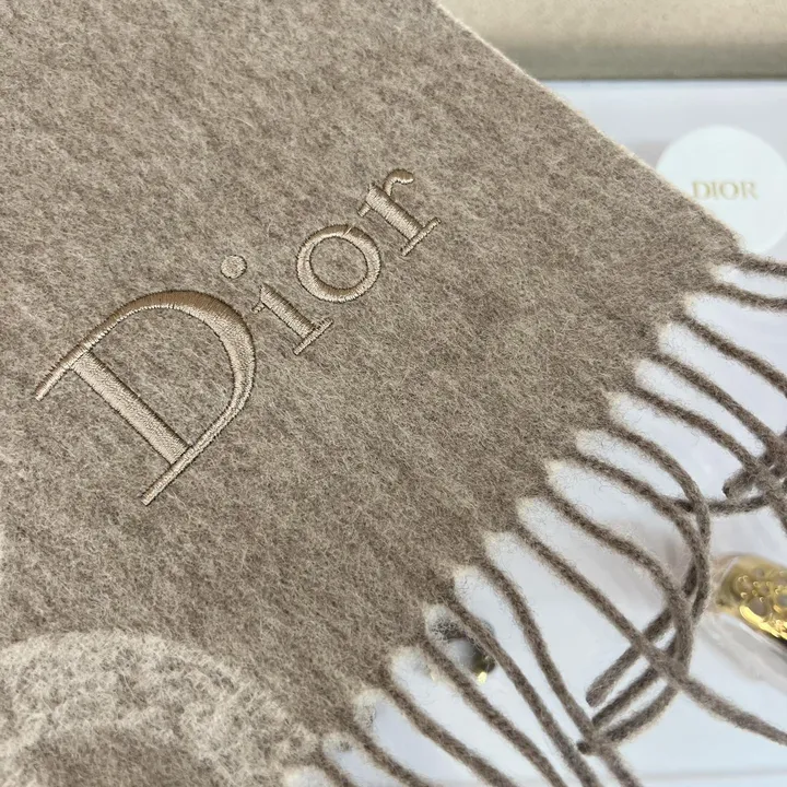 スーパーコピー ディオール マフラー