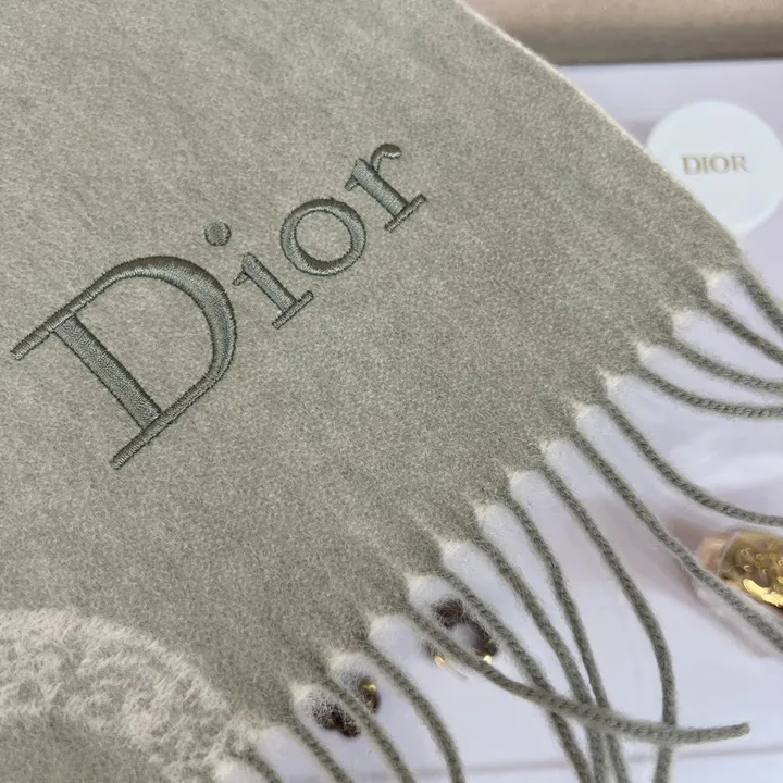 スーパーコピー ディオール マフラー