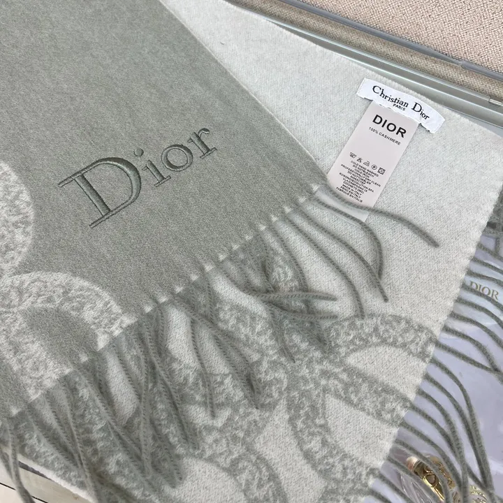 スーパーコピー ディオール マフラー