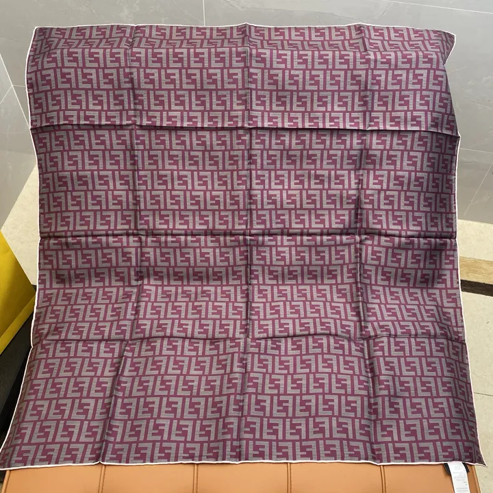 スーパーコピー フェンディ マフラー