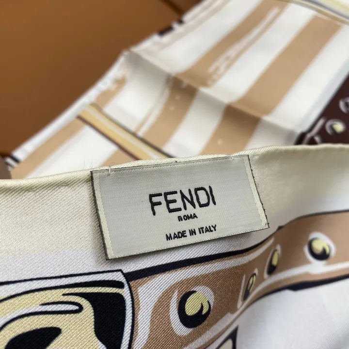 スーパーコピー フェンディ マフラー