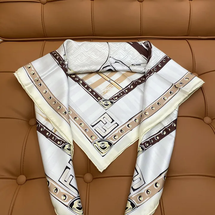 スーパーコピー フェンディ マフラー