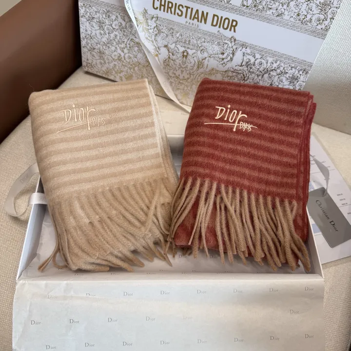 スーパーコピー ディオール マフラー