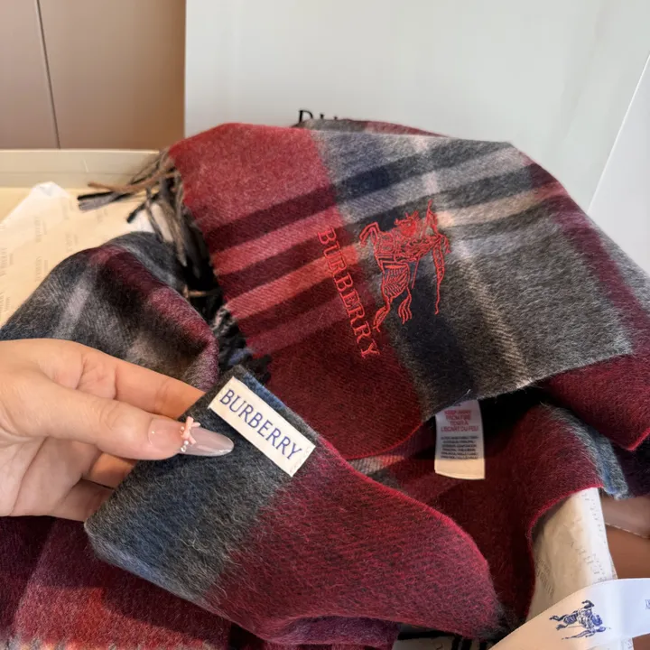 スーパーコピー バーバリー ス マフラー