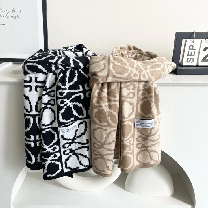 スーパーコピー ロエベ マフラー