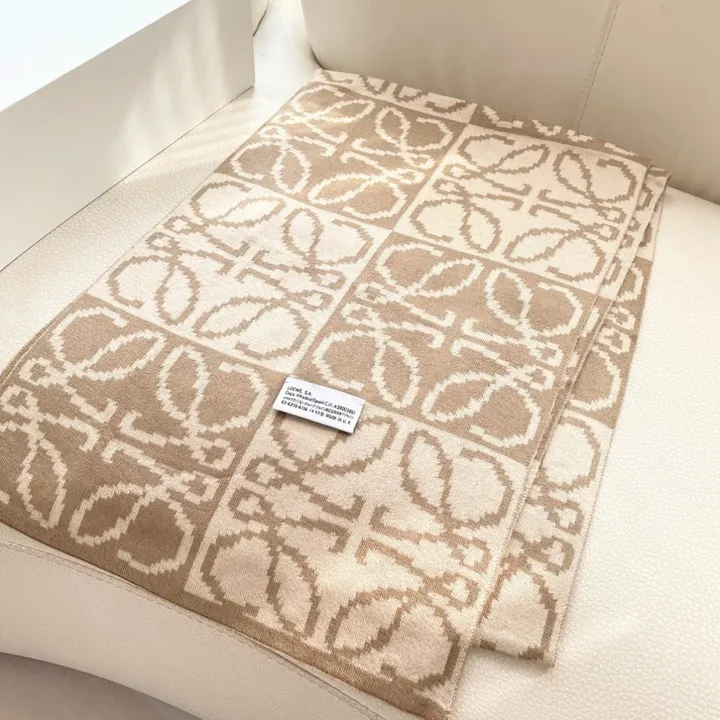 スーパーコピー ロエベ マフラー