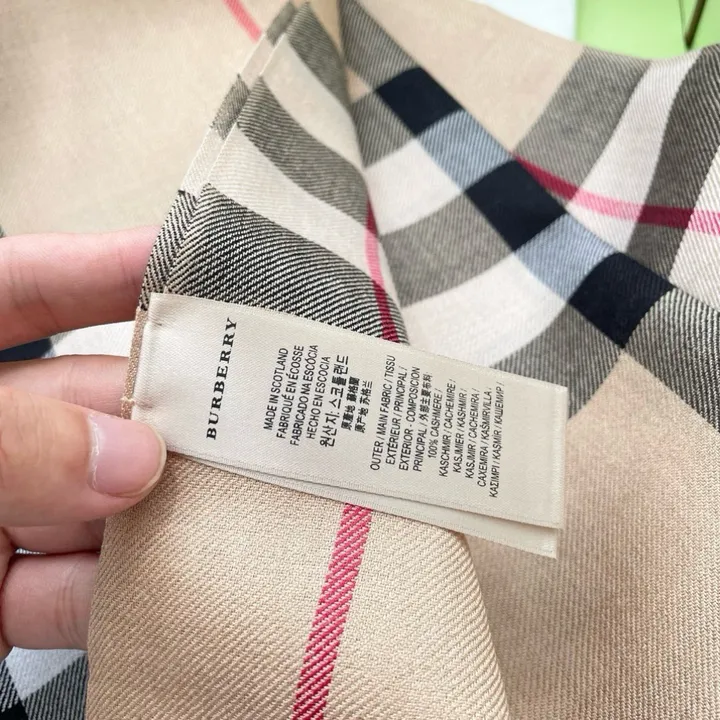 スーパーコピー バーバリー ス マフラー