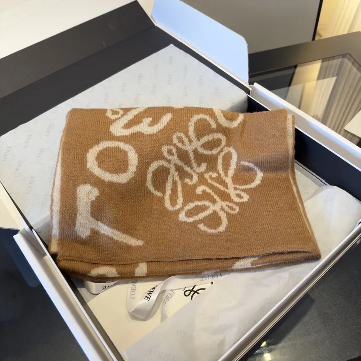 スーパーコピー ロエベ マフラー