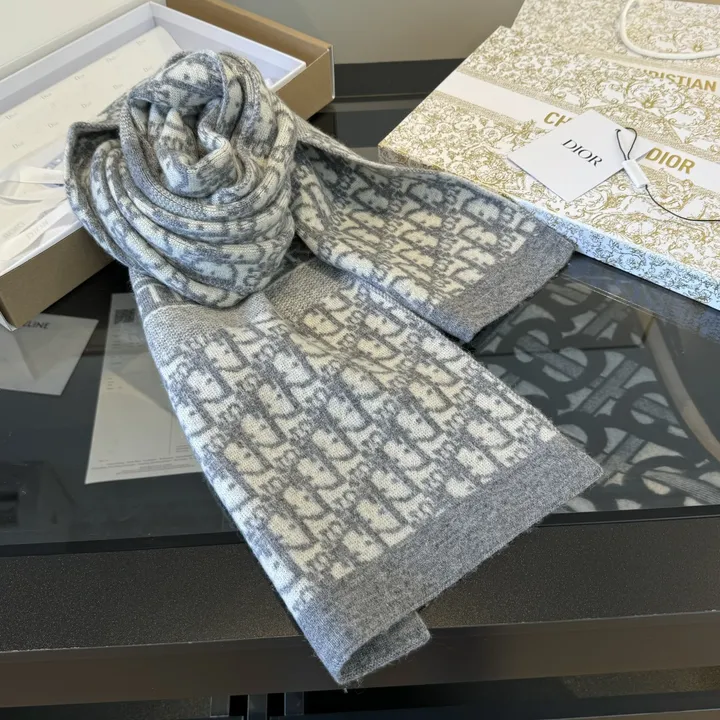 スーパーコピー ディオール マフラー