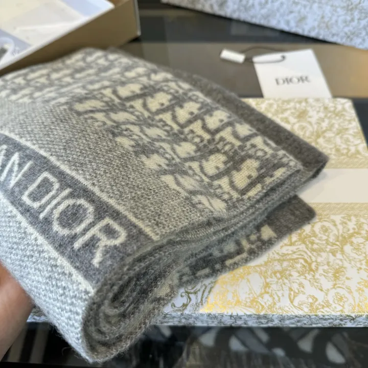 スーパーコピー ディオール マフラー