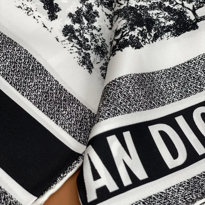 スーパーコピー ディオール マフラー