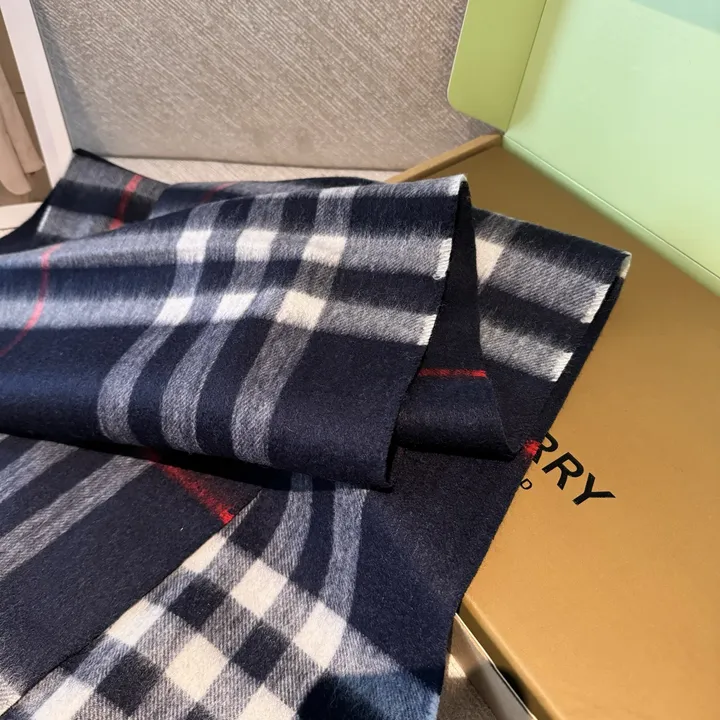 スーパーコピー バーバリー ス マフラー