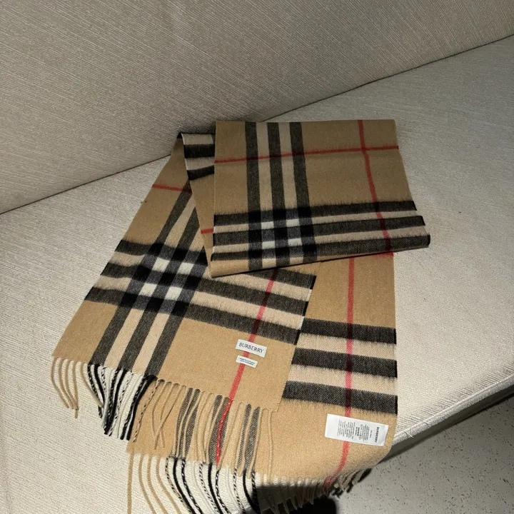 スーパーコピー バーバリー ス マフラー