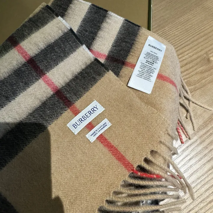 スーパーコピー バーバリー ス マフラー