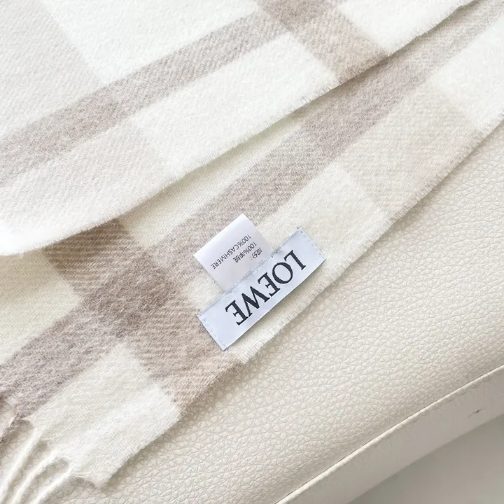 スーパーコピー ロエベ マフラー