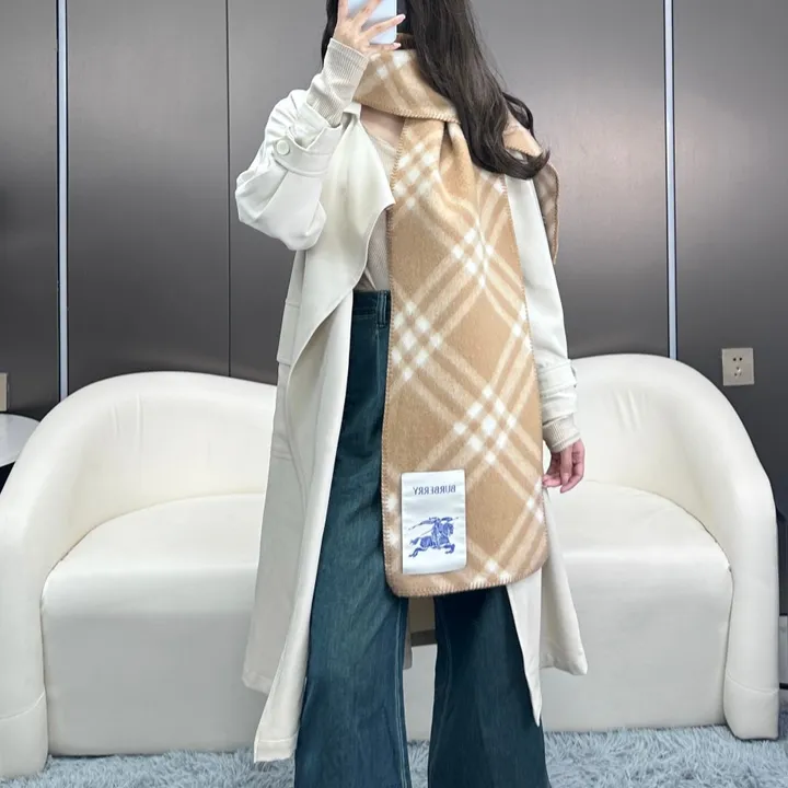 スーパーコピー バーバリー ス マフラー