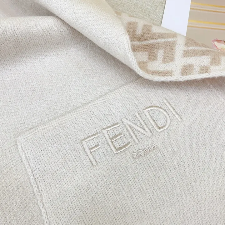 スーパーコピー フェンディ マフラー