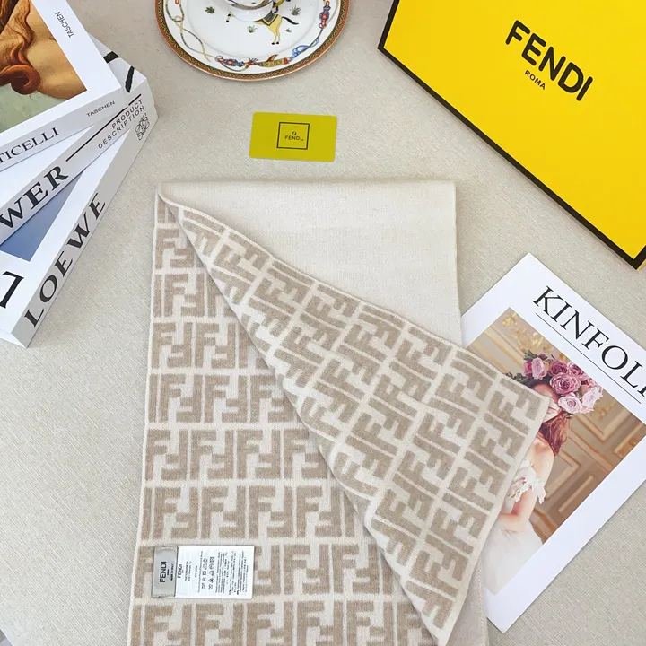 スーパーコピー フェンディ マフラー