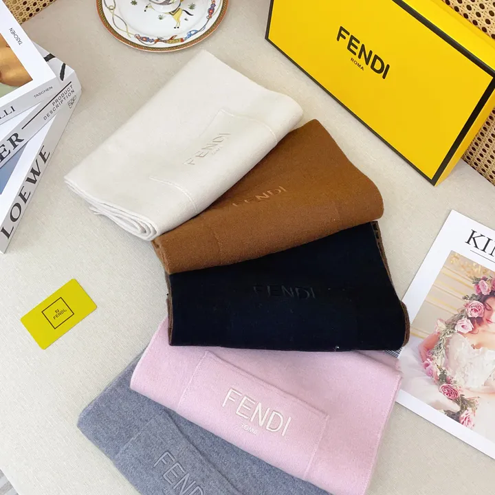 スーパーコピー フェンディ マフラー