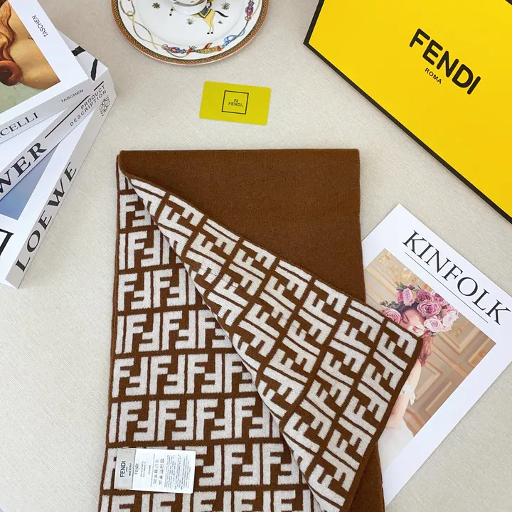 スーパーコピー フェンディ マフラー