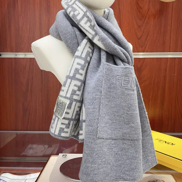 スーパーコピー フェンディ マフラー