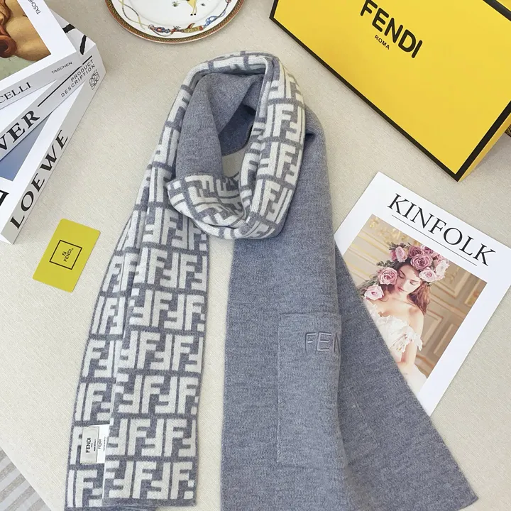 スーパーコピー フェンディ マフラー