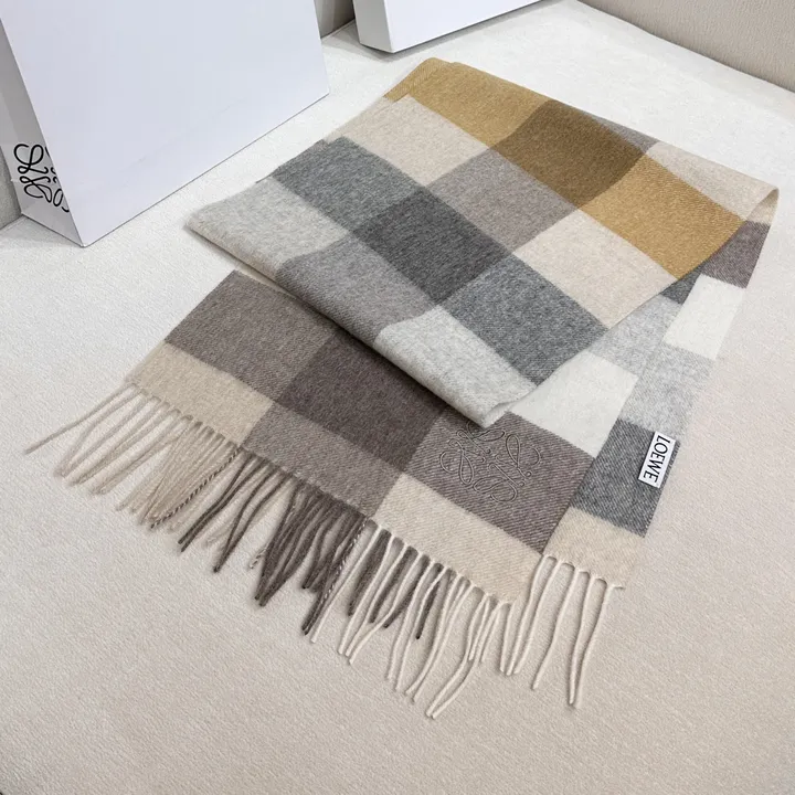 スーパーコピー ロエベ マフラー