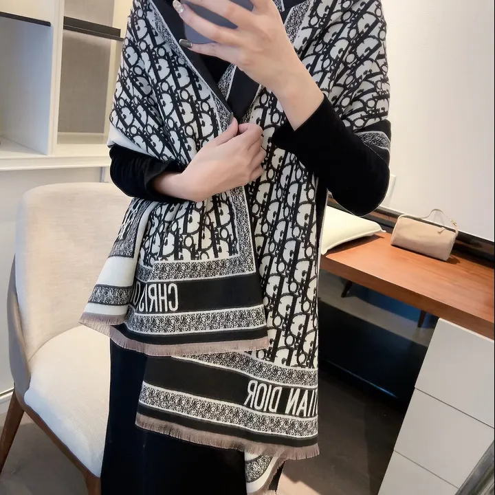 スーパーコピー ディオール マフラー