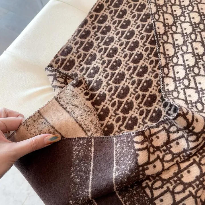 スーパーコピー ディオール マフラー