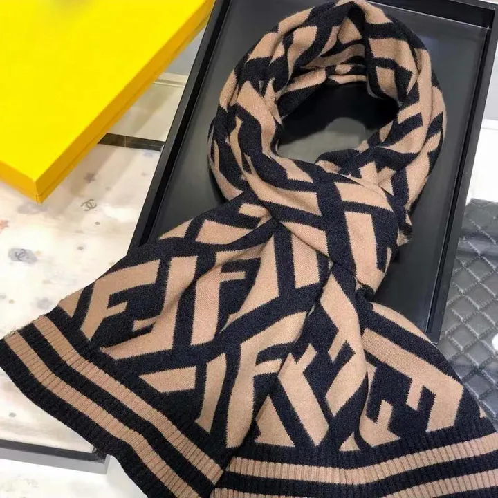 スーパーコピー フェンディ マフラー