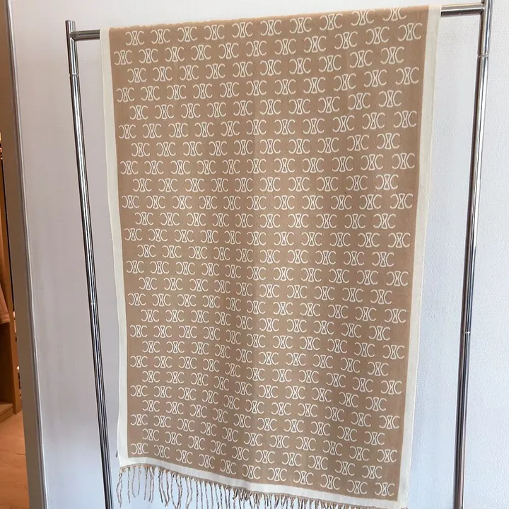 スーパーコピー ロエベ マフラー