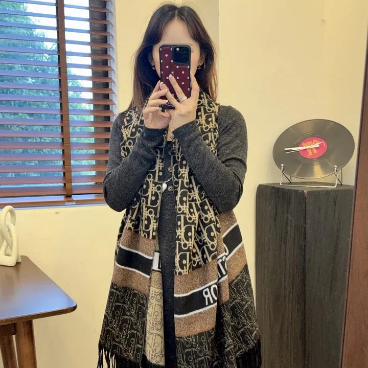 スーパーコピー ディオール マフラー