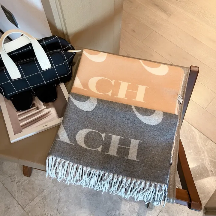 スーパーコピー コーチ マフラー