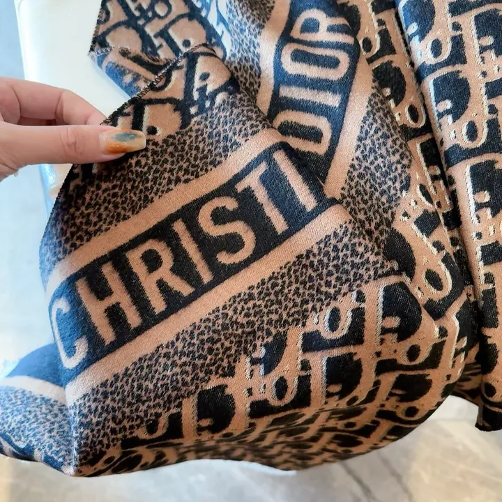 スーパーコピー ディオール マフラー