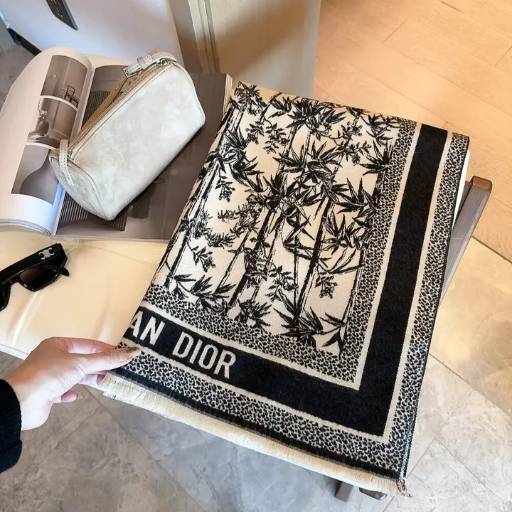 スーパーコピー ディオール マフラー