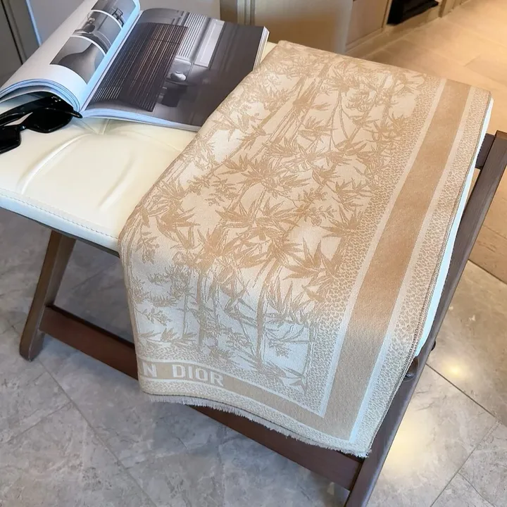 スーパーコピー ディオール マフラー