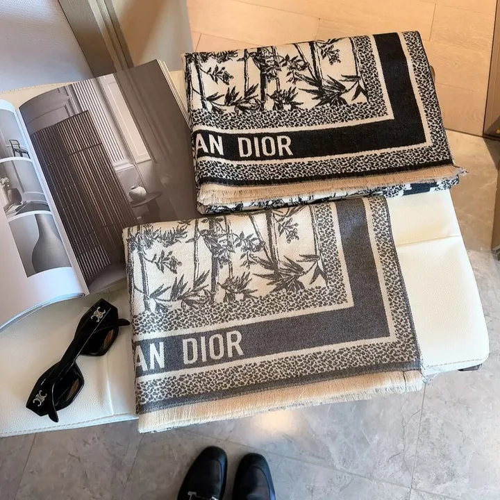 スーパーコピー ディオール マフラー