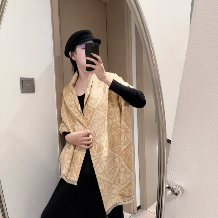 スーパーコピー ロエベ マフラー