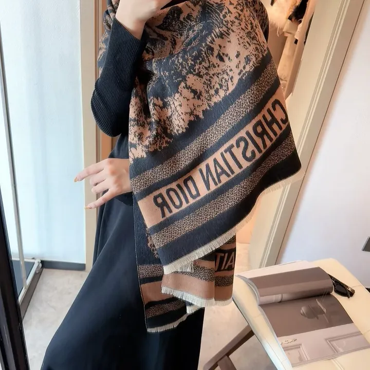 スーパーコピー ディオール マフラー